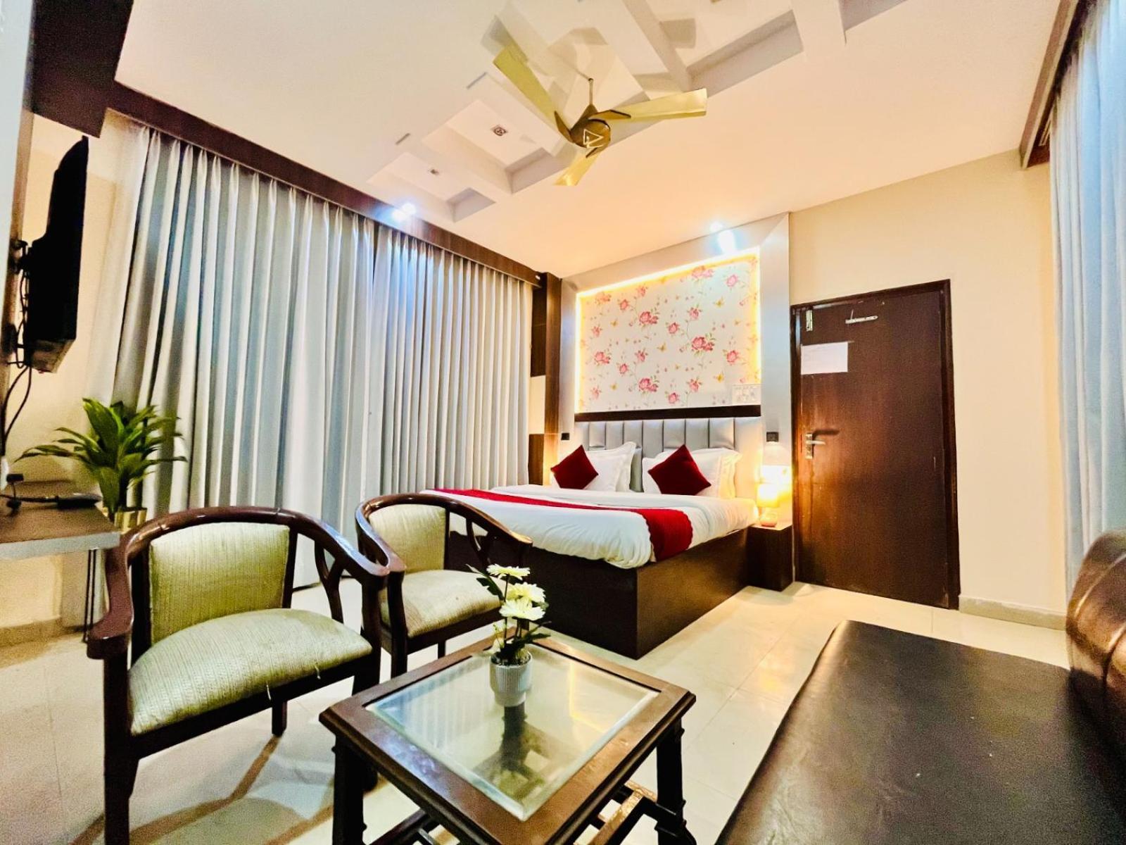 Hotel Rama - Best Selling Property In 哈里瓦 外观 照片